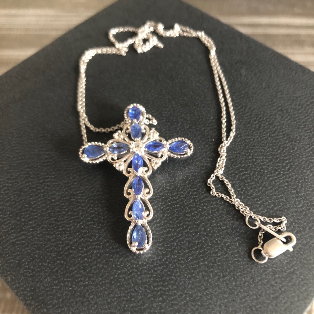 Blue sapphire and Diamond cross necklace - Picture 1 of 10